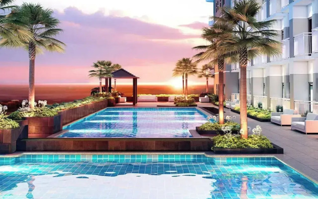 Althea Luxury Retreat Mall of Asia Sunset