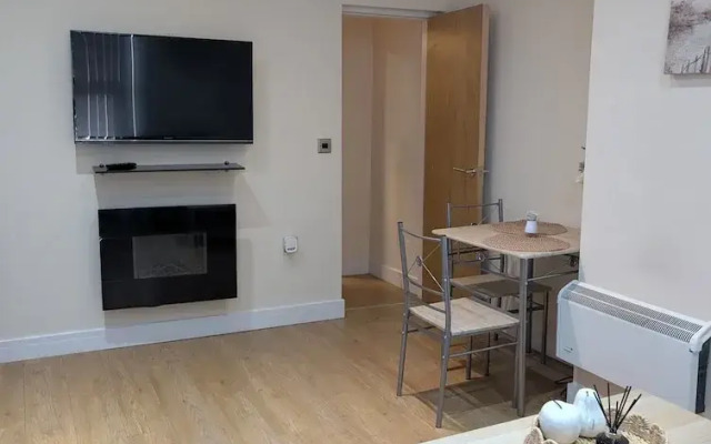 Upperhead Row Apartment