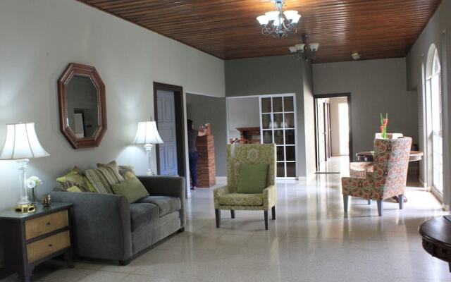 Timeless Hotel Boutique