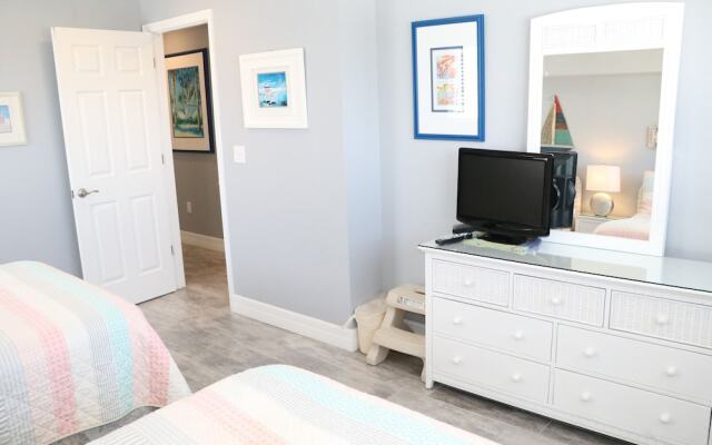 Jamaica Royale 806 - 2 Br Condo