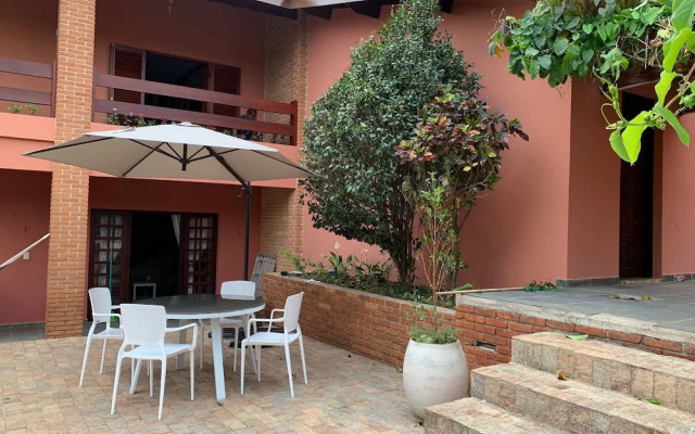 Casa espaçosa na Granja Viana