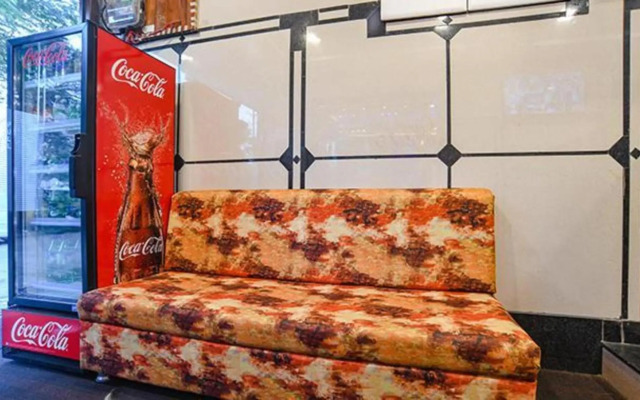 Collection O 70306 New Royal Palace