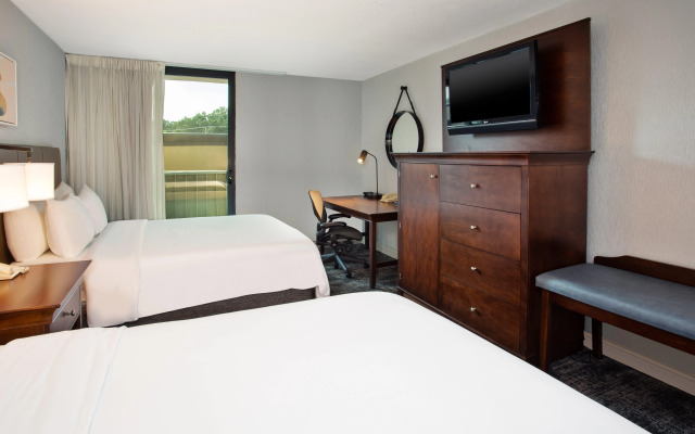 Crowne Plaza Hotel Chicago-Northbrook