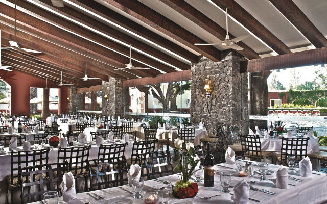 Hacienda Jurica by Brisas