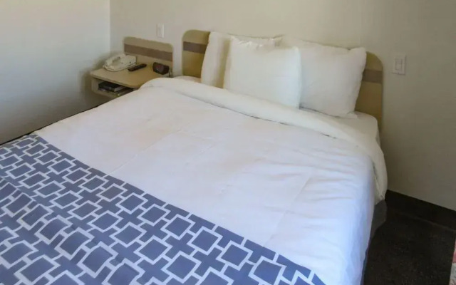 Econo Lodge Butte