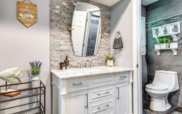 Indianapolis Vacation Rental ~ 8 Mi to Downtown!