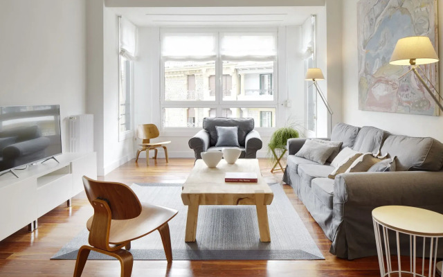 Zubiri Plaza Apartment by FeelFree Rentals