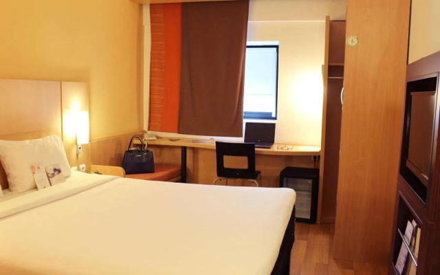 ibis Oran Les Falaises