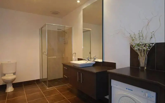 Courtyard Complex Serviced Apartments