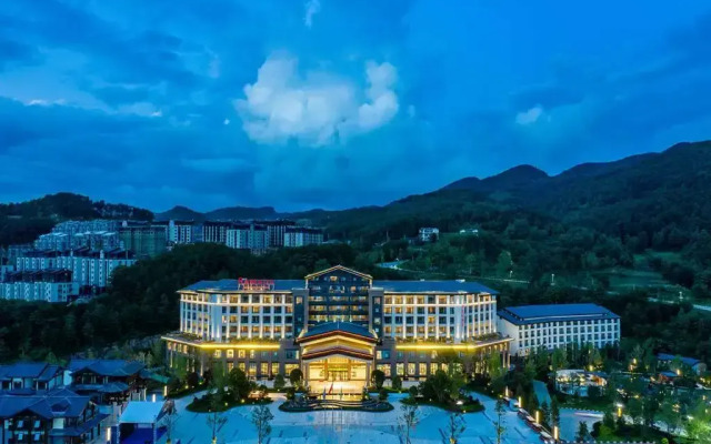 Ramada by Wyndham Guangyuan Zengjiashan Resort