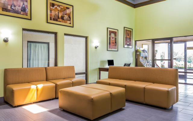 Quality Inn Crossville Near Cumberland Mountain State Park