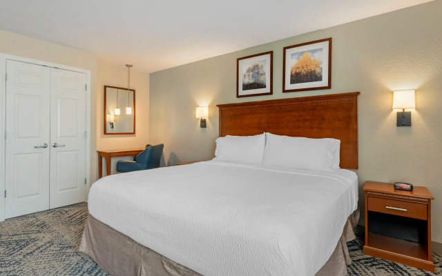 Candlewood Suites Indianapolis East by IHG