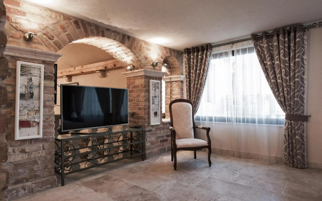 Hotel Azimut