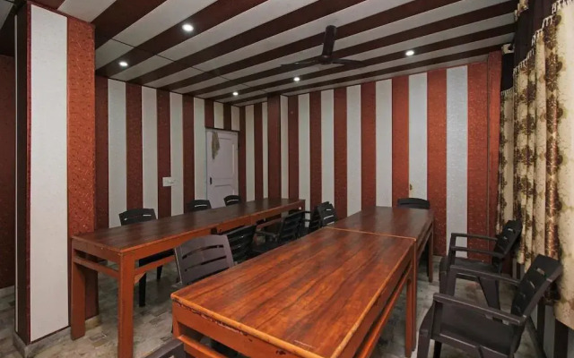 OYO 7028 Hotel Krishna And Restaurant