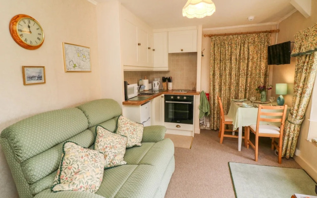 Lower Farm Annexe