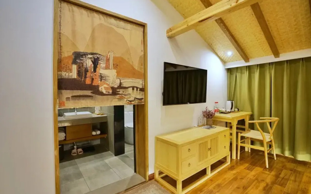 Yuexijiang Boutique Holiday Hotel