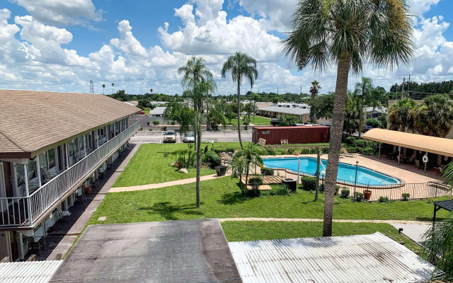 Rodeway Inn Sun City Center