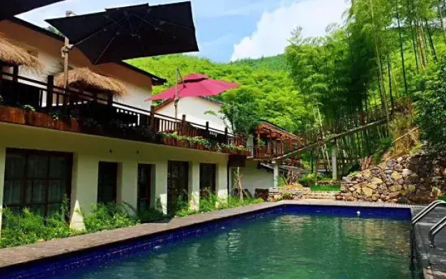 Zhuyan Xiyu Hostel