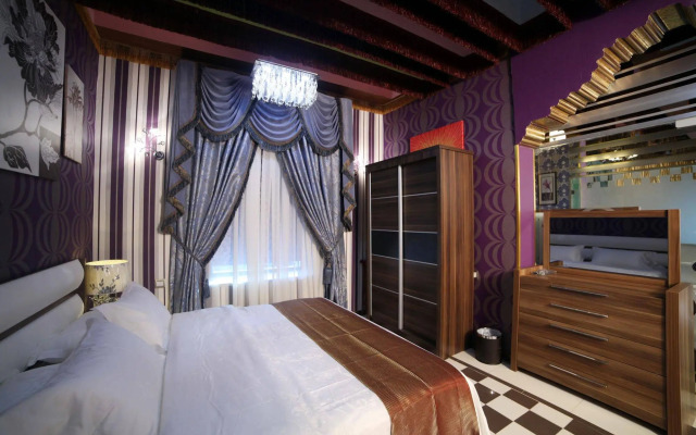 Roomi Suites Hotel