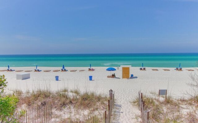 Aqua Vista Condominiums