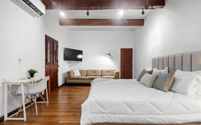 Otium Rentals Penthouse w 2 Terraces