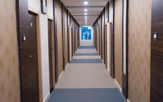 OYO 14759 Hotel President