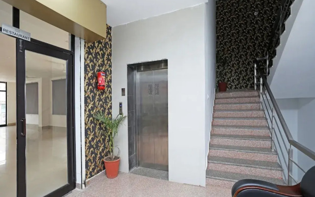 OYO 10214 Hotel Westwood INN