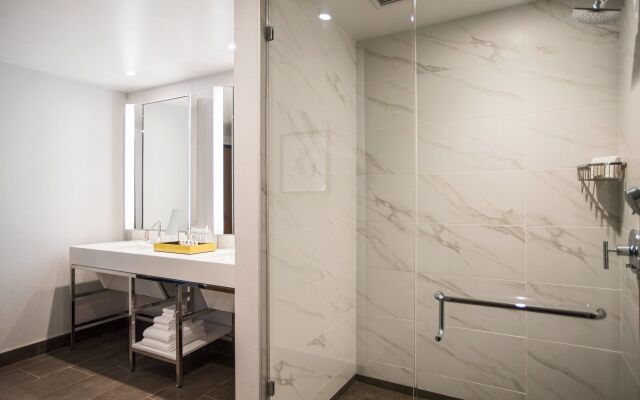 Renaissance Atlanta Airport Gateway Hotel