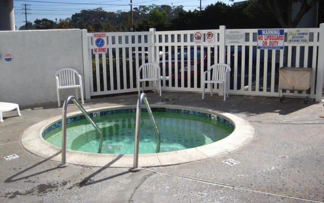 E-Z 8 Motel Old Town