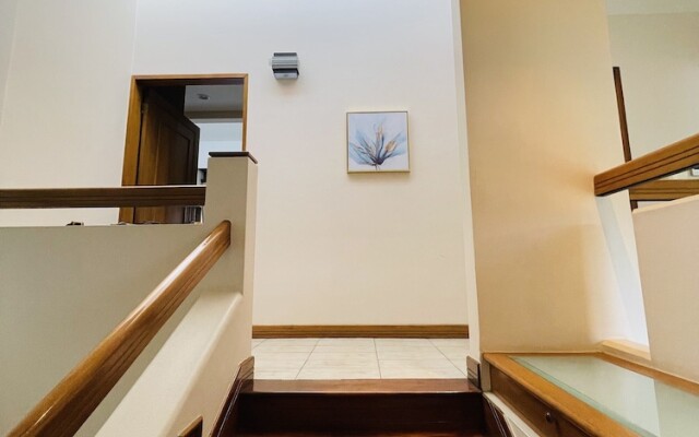 The Rainier Bed & breakfast
