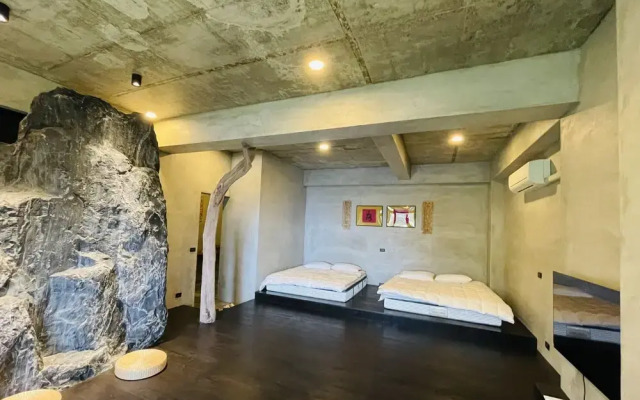 Zephyr Homestay