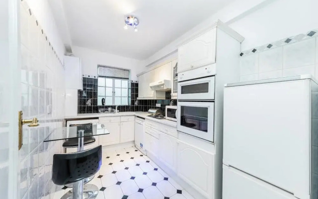 Cosy West End Flat min From Selfridges & Oxford st