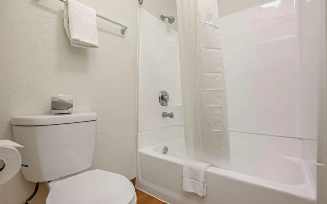 Motel 6 Temecula, CA - Historic Old Town