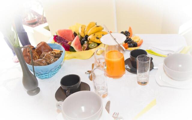 La Residence Des Cafeiers - Le Tampon (Adults Only)