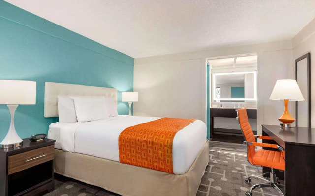 Howard Johnson by Wyndham Dover