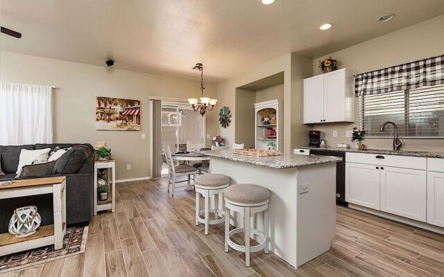 Farmhouse Surprise - 3 Bedroom by Casago