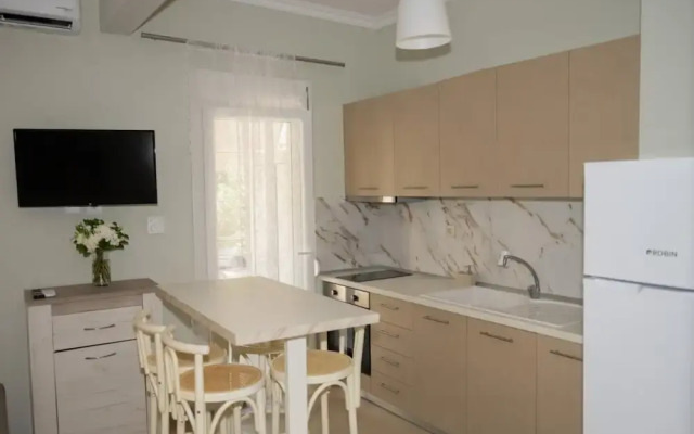 Zoe Seaview Apartment by Rentals Pro