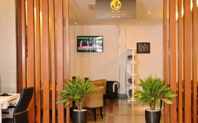 Central Park Saigon Hotel