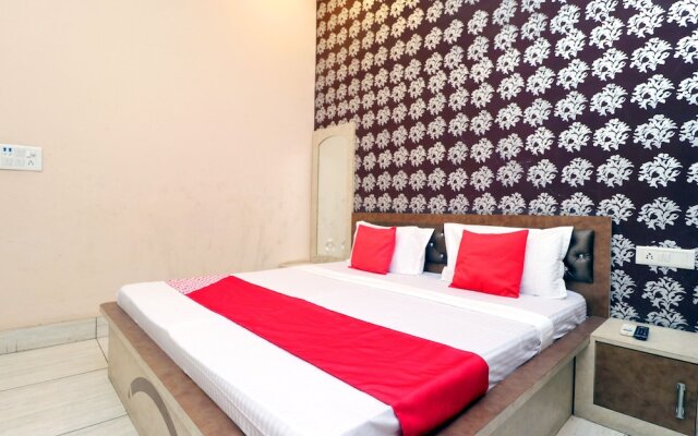Hotel Pushp Vatika by OYO Rooms