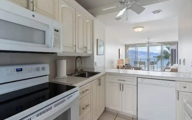 Royal Mauian, #405 2 Bedroom Condo