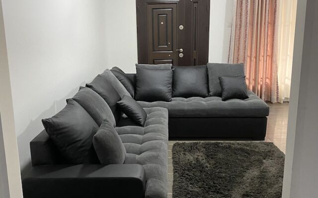 Cosy 3 Bedroom Holiday Apartment for Rent