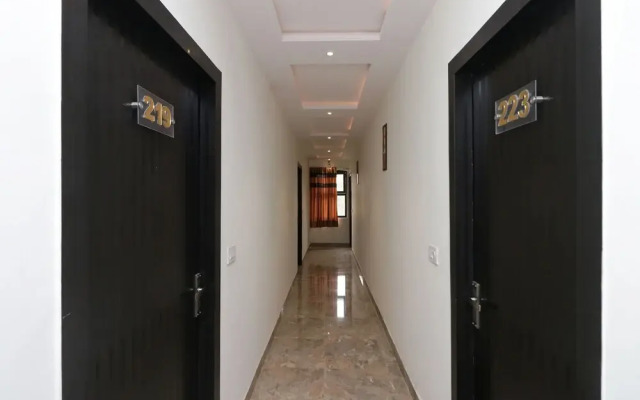 OYO 12750 Hotel Jalsa