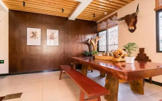 Gujia Hotel