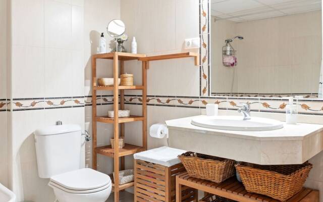 Boutique Holiday Home in Benalmádena With Pool
