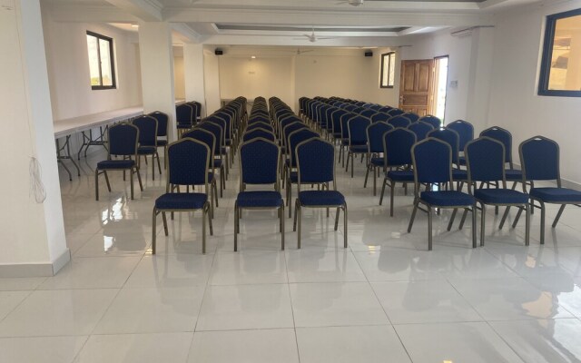 Diani Palm Resort & Apartments