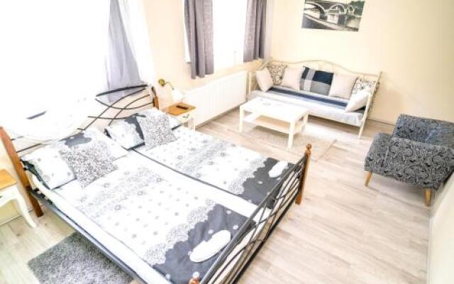 Studio Krajiška ul.