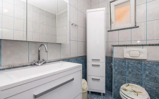 Stunning Apartment in Kampor With Wifi and 2 Bedrooms