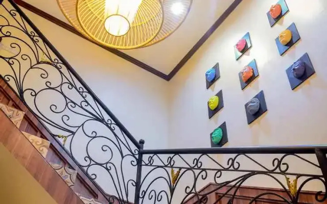 Briggs Inn Batu