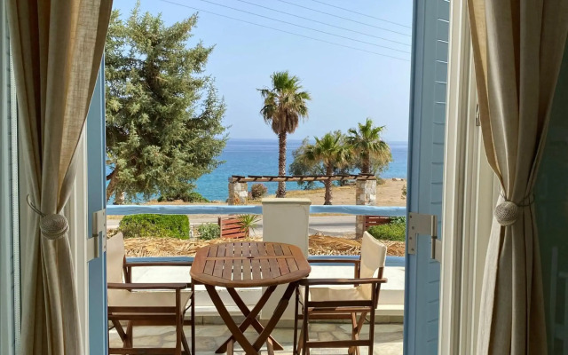 Agnadi Syros Beachfront Studios & Rooms