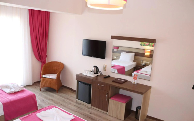 Eden Pyara Hotel Turunc